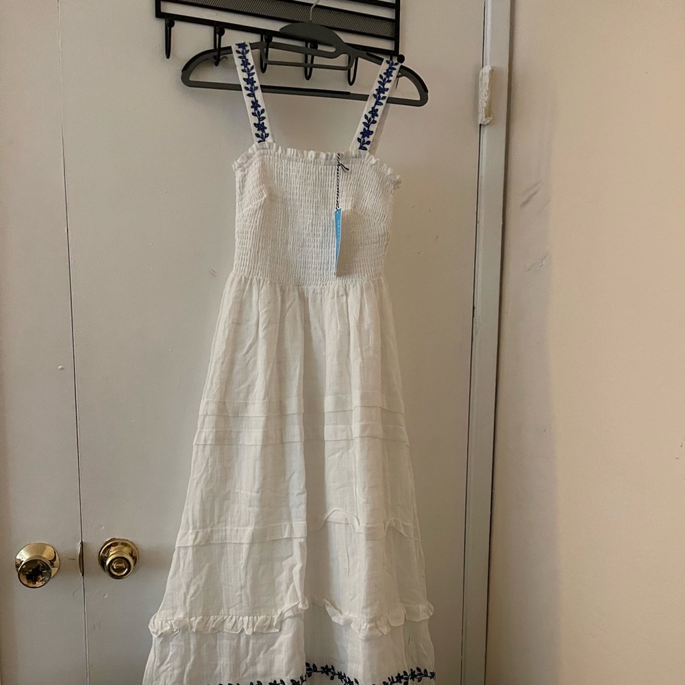 👗👡Maxi Summer Embroidery Dress. Size small👗👡